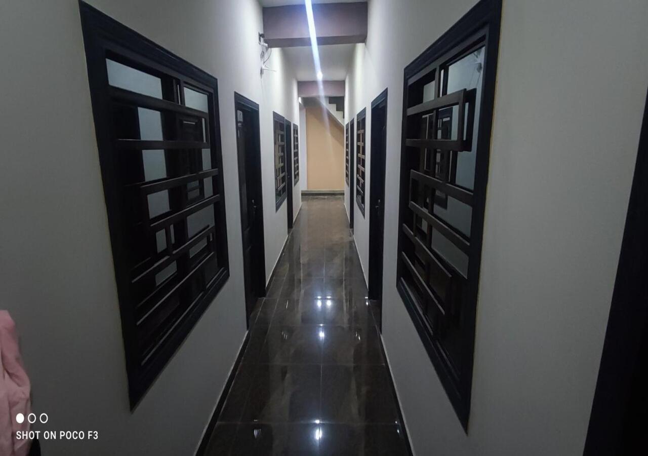 Al Qadir Residence Multan Buitenkant foto