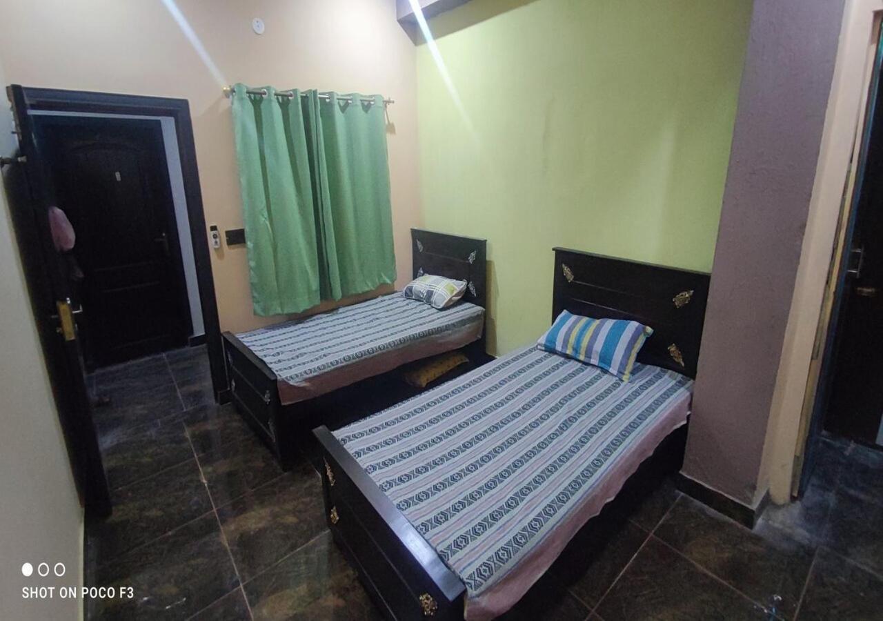 Al Qadir Residence Multan Buitenkant foto