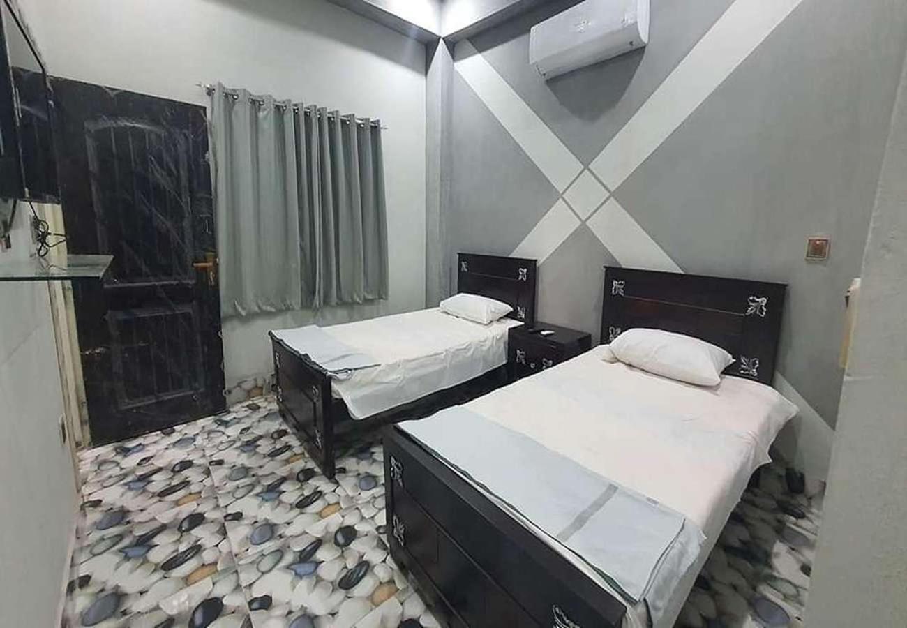 Al Qadir Residence Multan Buitenkant foto