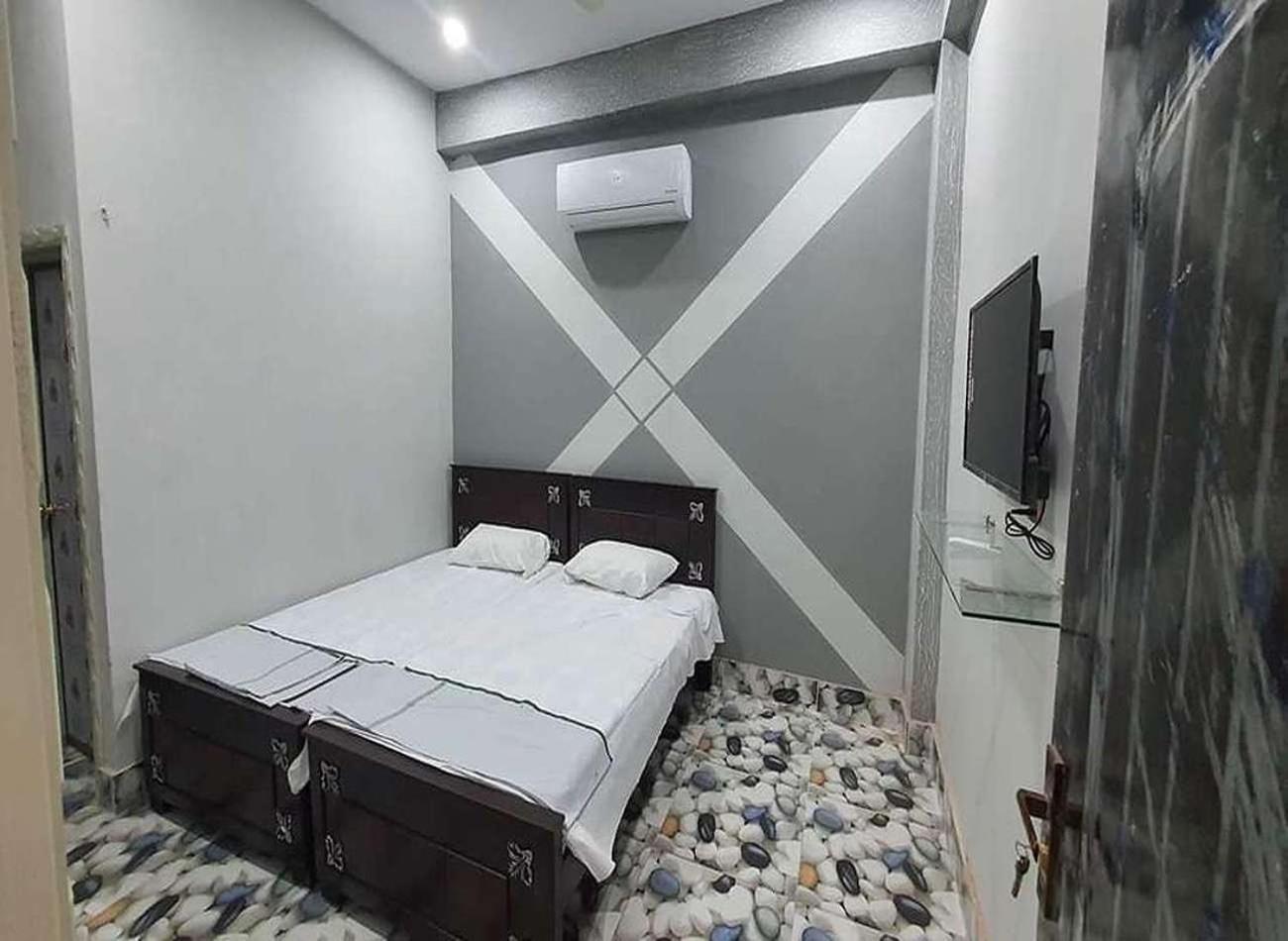 Al Qadir Residence Multan Buitenkant foto